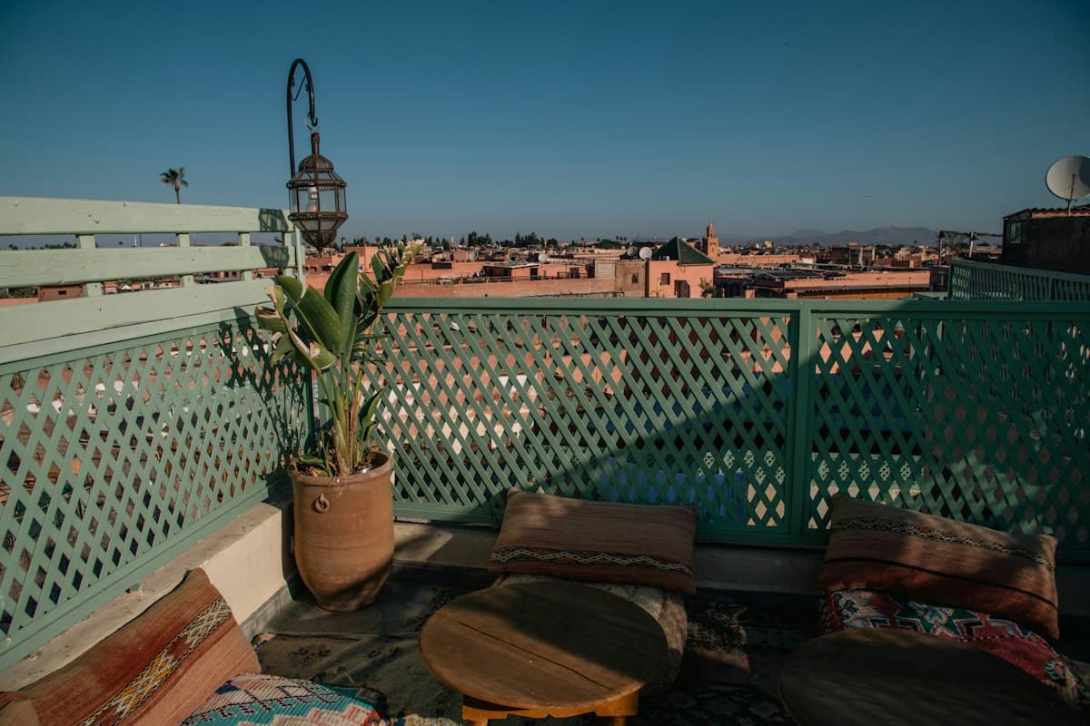Terrasse privée et lanterne